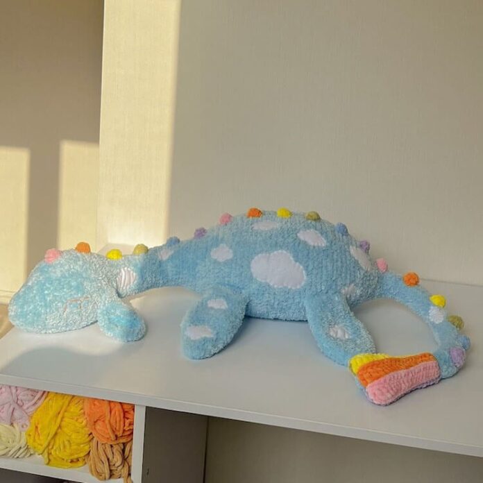 15 Giant and Cuddly Crochet Plushie Patterns You'll Want to Make